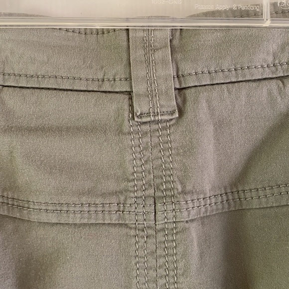 JP Evolution Skirt - size 12 - Picture 5 of 7